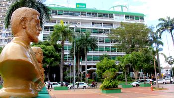Prefeito repudia greve dos motorista e ameaça ir à Justiça se atividades não retornarem ainda hoje