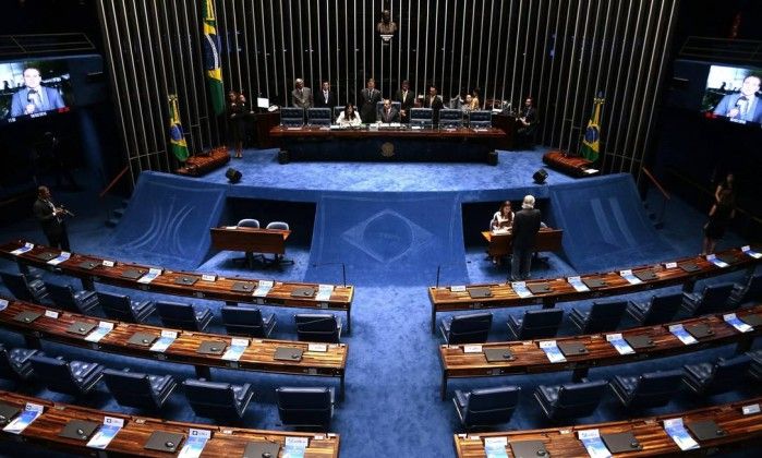 Texto-base da PEC do teto de gastos é aprovado em 2º turno no Senado