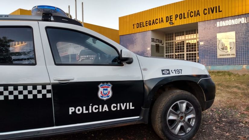 Rapaz é baleado no momento em que chegava em sua residência, ninguém foi preso 