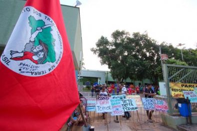 Integrantes do MST ocupam sede do Incra na capital do Estado
