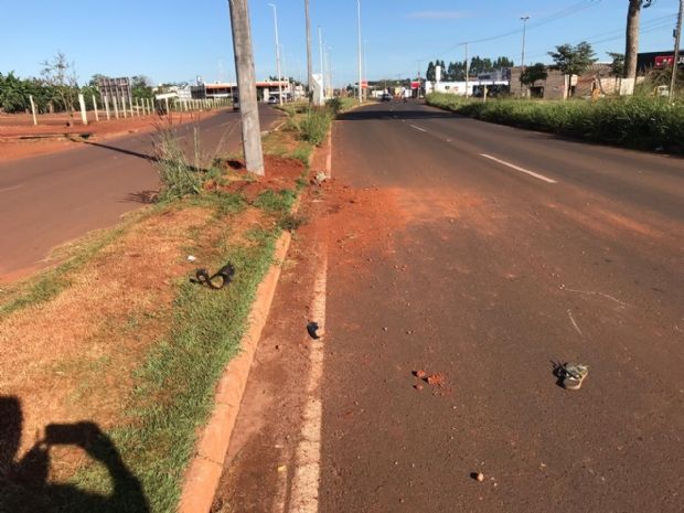 Motociclista morre após perder controle da direção e bater em poste em MT