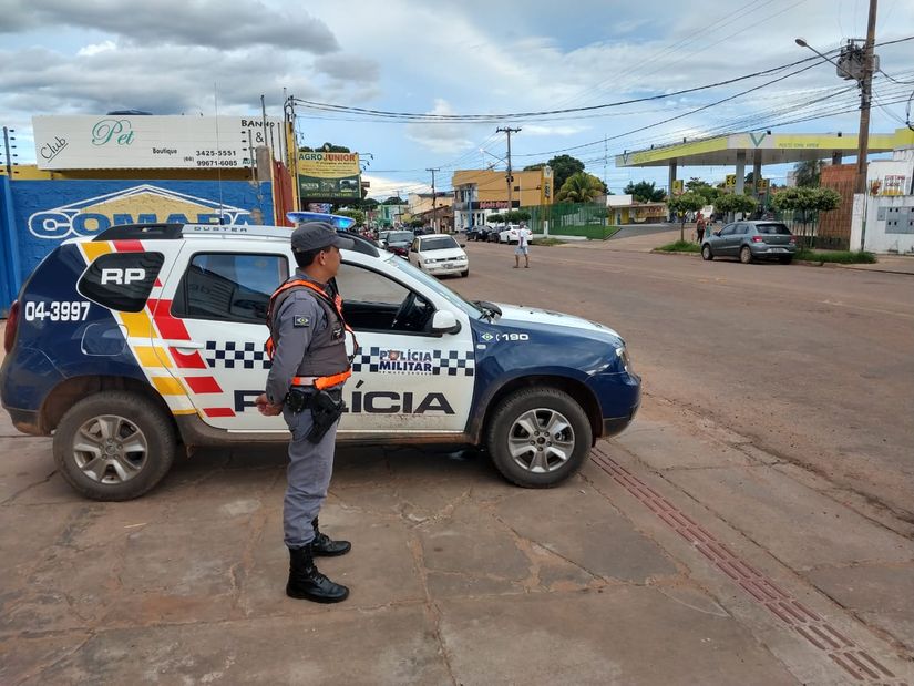 PM prende suspeitos por falsidade ideológica, desacato e resistência à prisão