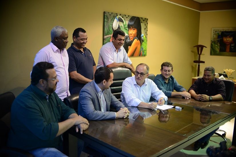 Município recebe imóvel do antigo Detran