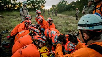 Jornalistas vivenciam atividades práticas do Corpo de Bombeiros