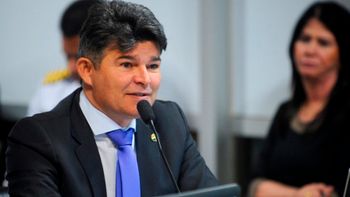 Reforma Política aprovada acaba com partidos que fazem da sigla balcão de negócios, diz Medeiros