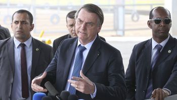 Bolsonaro ameaça demitir secretário após acusações