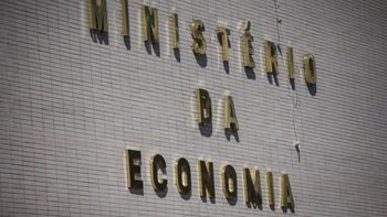Governo revisa para 0,8% crescimento da economia em 2019