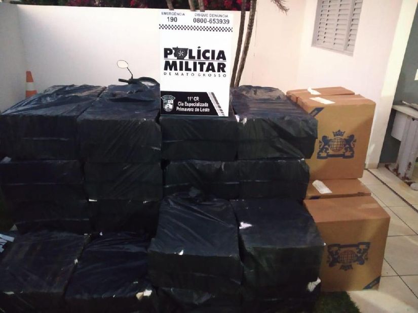 Homens são flagrados com 2,2 mil carteiras de cigarro oriundas do Paraguai
