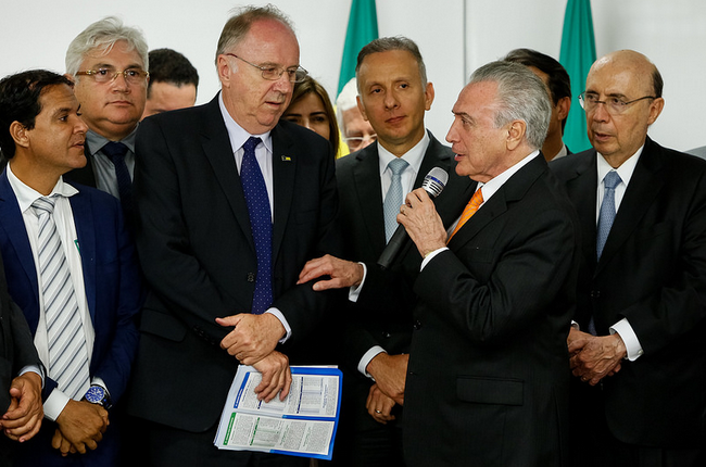 Temer anuncia liberação de R$ 2 bilhões para os municípios do país