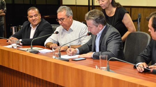 Estado investe em 600 bolsas de iniciação científica e governador pede foco em resultados