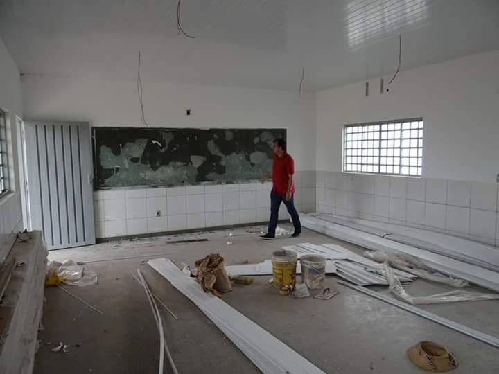 Vereador Thiago Silva fiscaliza reforma de escolas municipais