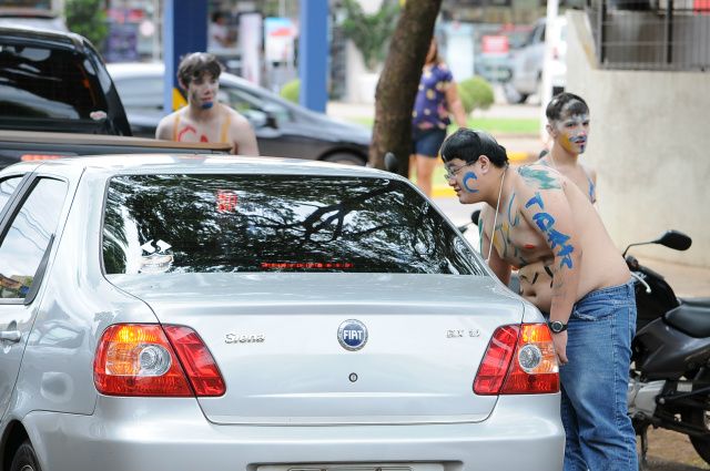 Projeto de lei amplia proibição de trote às escolas de ensino médio