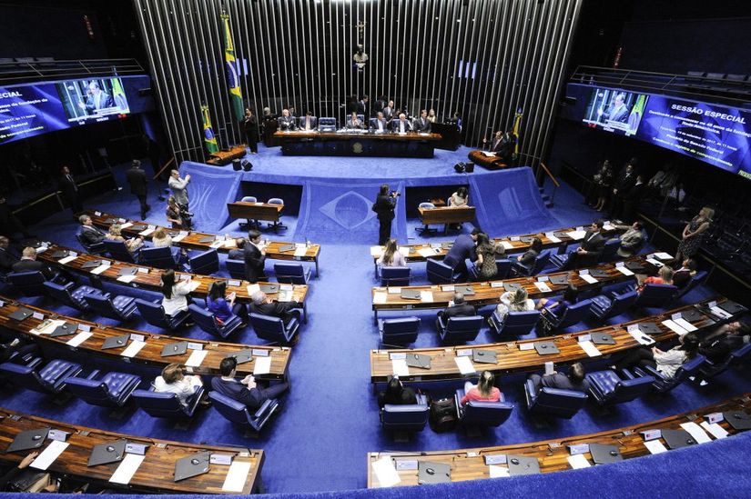 Plenário pode concluir votação sobre beneficiados por renúncia fiscal