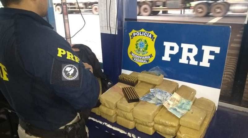 PRF apreende adolescente com drogas e munições