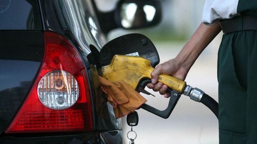 Petrobras reduz preço da gasolina em 5,4% e do diesel em 3,5% nas refinarias