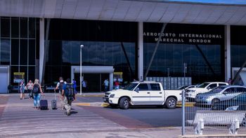 Governos federal e estadual assinam contrato de concessão de quatro aeroportos de MT