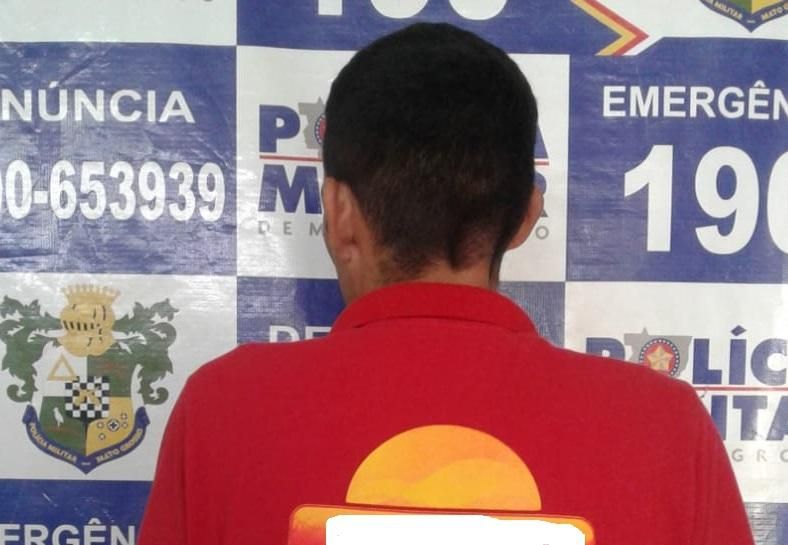 Funcionário é detido por colegas de trabalho ao tentar furtar mercado atacadista