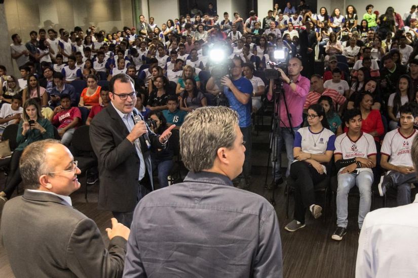 Projeto será desenvolvido com mais 800 alunos da rede estadual