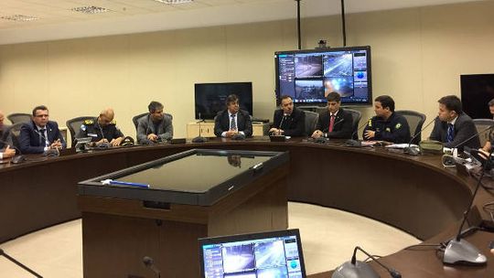 Gabinete de crise volta a se reunir à tarde 