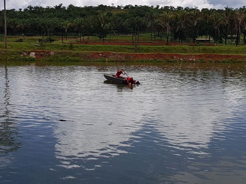 Adolescente morre afogado enquanto limpava tanque de criação de peixes 
