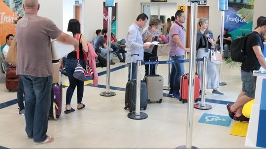 Cobrança de bagagem muda hábitos de viagem de brasileiros