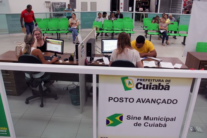 Sine oferece 50 vagas para vendedor em quadro com 103 postos de emprego