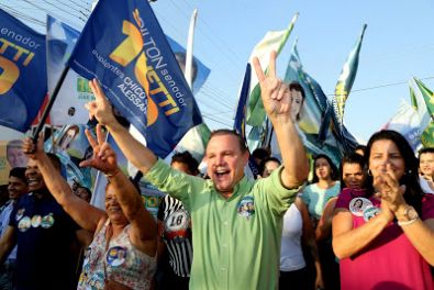 Wellington reúne 500 em Rondonópolis