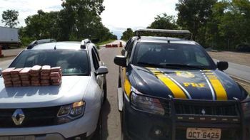 Traficantes são presos pela PRF com 31 kg de pasta base de cocaína