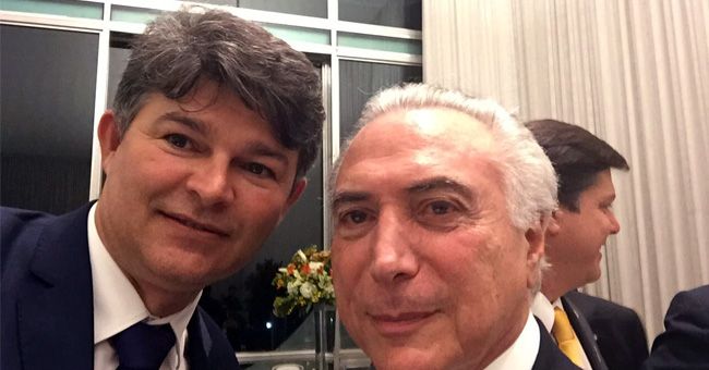 Medeiros e Temer jantam juntos em Brasília. Está confirmada a força do senador
