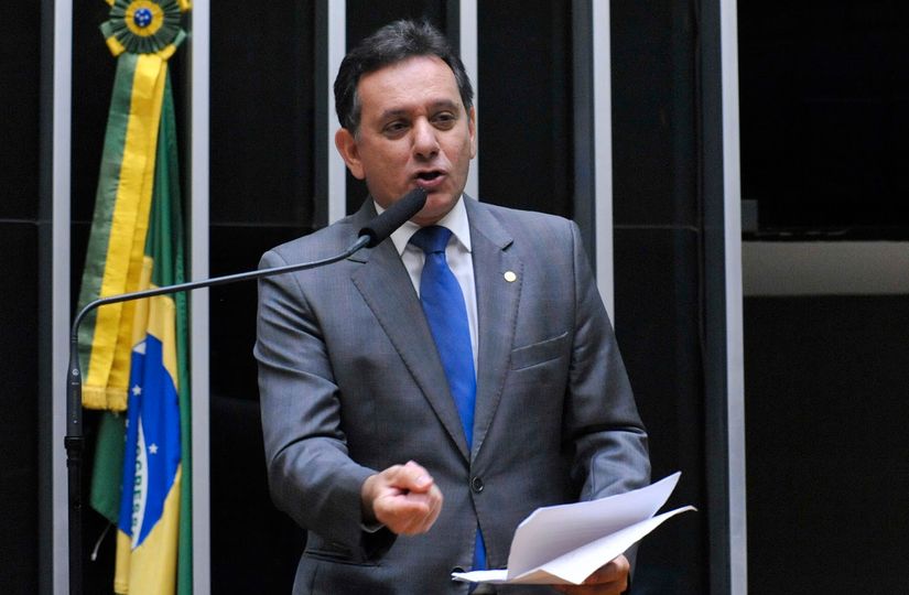  Nilson leitão entre outros deputados federais apresentam isenção de PIS e COFINS para o óleo diesel