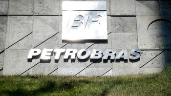Eletrobras paga R$ 1,27 bilhão à Petrobras