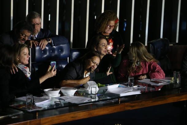 Senadoras ocupam a Casa em para impedir votação da Reforma Trabalhista