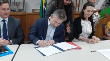 Governo assina contrato para empréstimo com o Banco Mundial