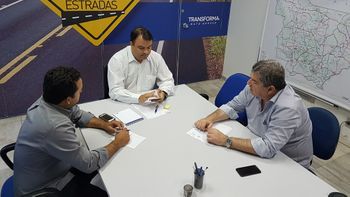 Maluf reivindica obras de recuperação asfáltica em Barão de Melgaço