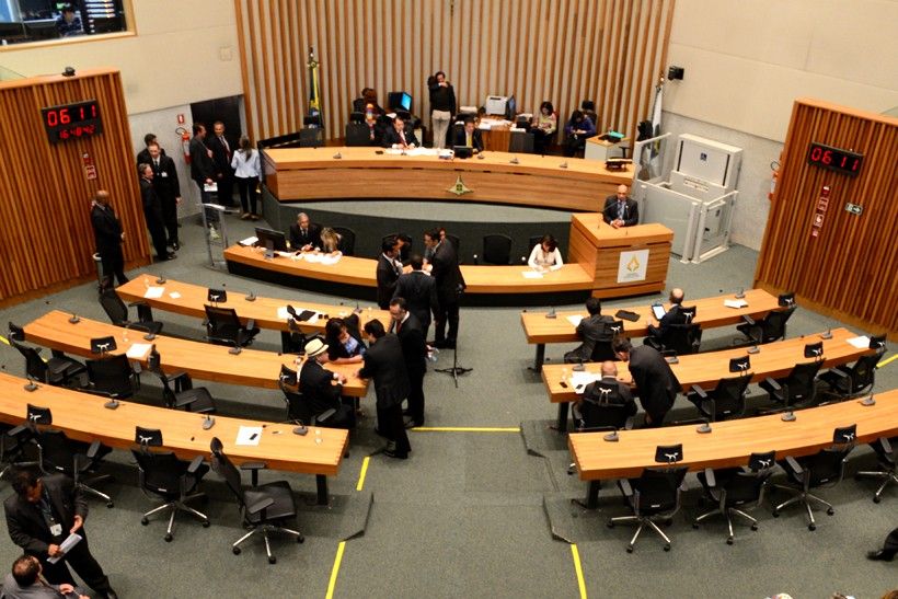 Aprovação do Iprev acirra corrida para a Presidência da Câmara Legislativa