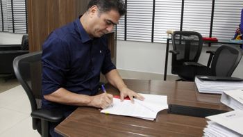 Emanuel Pinheiro aprova lei para construção de avenida de 17 km 