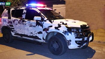 Vítima é amarrada por bandidos e tem veículo roubado, porém PM localiza instantes seguintes