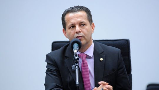Contrariando expectativas, Valtenir Pereira assume presidência do PSB em Mato Grosso