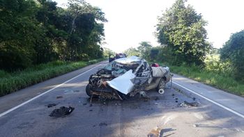 Motorista morre preso às ferragens após bater picape de frente com caminhão 