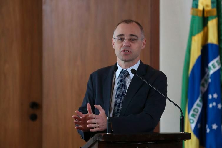 AGU não deve recorrer da decisão que suspendeu extinção do Dpvat