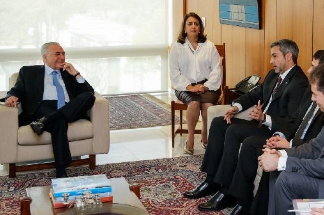 Temer e Benítez discutem construção de pontes entre Brasil e Paraguai