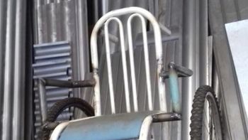 Projeto transforma bicicletas apreendias em cadeira de rodas em Água Boa