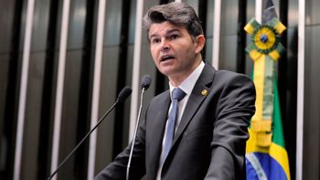 José Medeiros entrega a ministro da Educação reivindicações de alunos de medicina da UFMT 