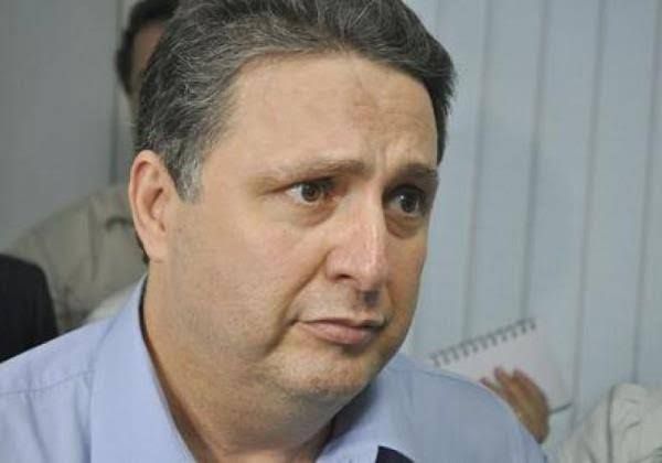 Preso, ex-governador Garotinho diz que é vítima de perseguição