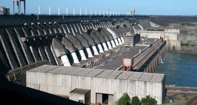 Senado cria comissão para analisar compra de energia de Itaipu