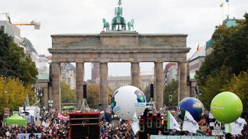 Manifestantes em mais de 150 países defendem o meio ambiente