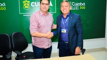 Prefeito assina Termo Aditivo para conclusão e entrega dos Residenciais Nico Baracat II e III