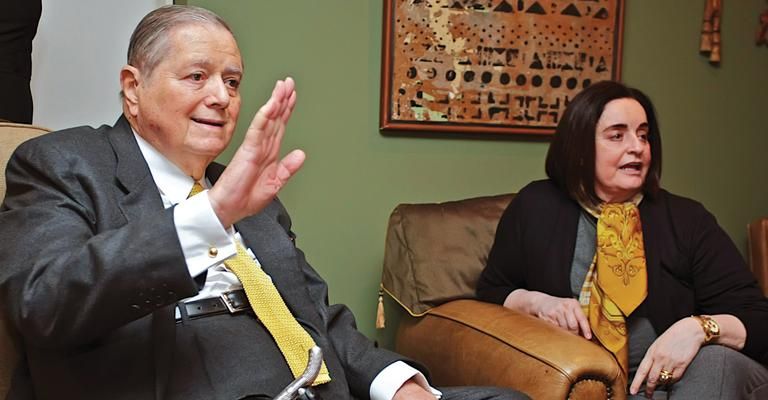 Ex-embaixatriz, Lúcia Flecha morre aos 76 anos