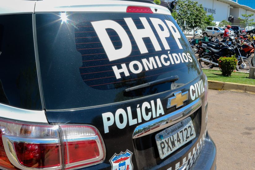 Jovem é preso acusado de matar padrasto no mês de agosto