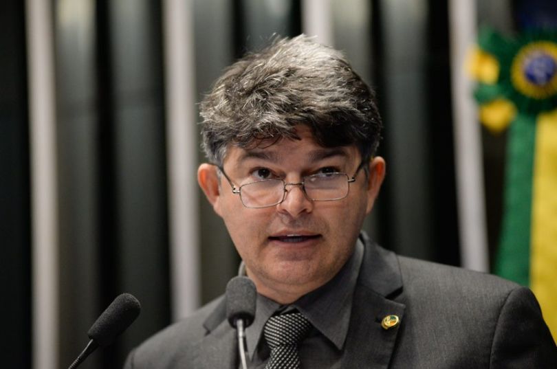 Medeiros encabeça grupo indeciso sobre quem apoiar para o Governo